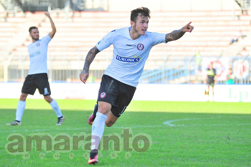 Eugenio D'Ursi, 14 gol a Catanzaro